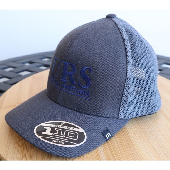 NWT Travis Mathew Cruz Trucker Baseball Cap Flexfit Snapback Golf Black Heather - Picture 1 of 12